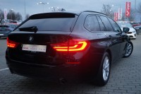 BMW 520 520iA Touring Sport Line