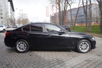 BMW 330 e iPerformance Advantage