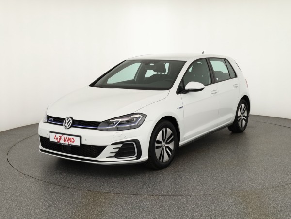 VW Golf VII 1.4 TSI DSG GTE