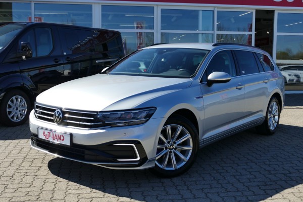VW Passat Variant GTE