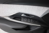 Peugeot 3008 1.2 Hybrid 145 Aut.