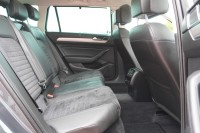 VW Passat Variant 2.0 TDI DSG R-Line