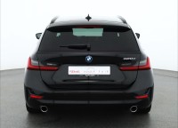 BMW 320 e Touring Advantage