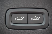 Volvo V60 B4 R-Design