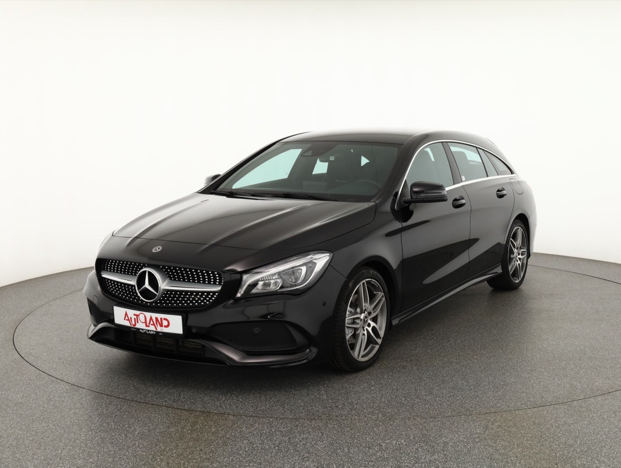 Mercedes-Benz CLA 200 Shooting Brake AMG Line
