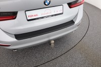 BMW 330 330e xDrive Touring Luxury