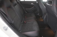 Mercedes-Benz A 180 A180 d AMG Line
