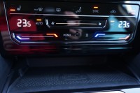 VW Passat Variant 1.5 TSI DSG R-Line