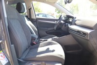 VW Golf VIII Variant Life eTSI