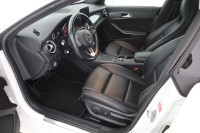 Mercedes-Benz CLA 200 AMG Line