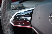 VW Golf VIII Variant R-Line eTSI DSG