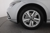 VW Golf VIII Variant 1.0 eTSI DSG