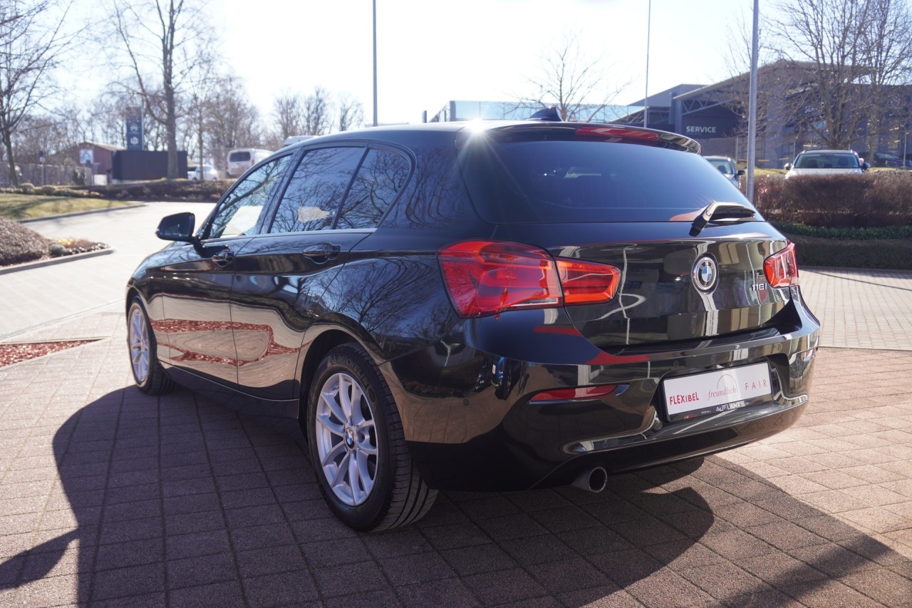 BMW 118 i Advantage Aut.