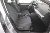 VW Golf VIII Variant 1.0 eTSI DSG