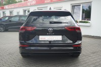 VW Golf VIII Variant 1.0 eTSI