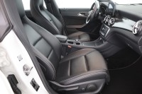 Mercedes-Benz CLA 200 AMG Line