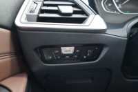 BMW 330 330e Advantage