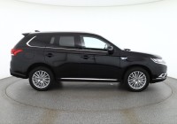 Mitsubishi Outlander 2.4 PHEV 4WD