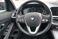 BMW 320 320dA Touring xDrive Advantage
