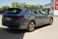 VW Passat Variant 1.5 eTSI DSG