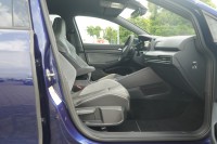 VW Golf VIII 2.0 TDI R-Line DSG