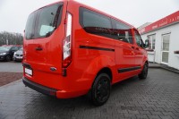 Ford Transit Custom 2.0 TDCi 9-Sitze