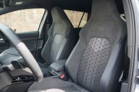VW Golf VIII Variant 1.5 eTSI R-Line DSG