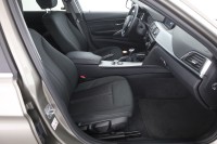 BMW 318 i Touring Advantage
