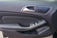 Mercedes-Benz B 220 B220 4Matic