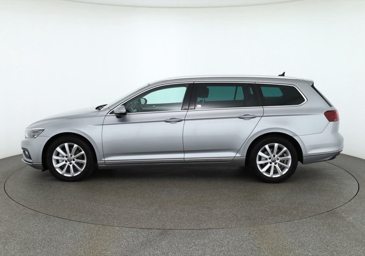 VW Passat Variant 2.0 TDI DSG Elegance