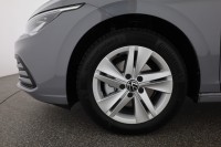 VW Golf VIII Variant 1.5 eTSI DSG Life