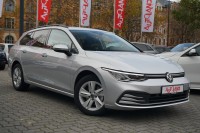 VW Golf VIII Variant 1.5 TSI