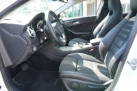 Mercedes-Benz GLA 180 Urban