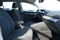 VW Golf VIII Variant Life eTSI DSG