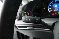 VW Golf VIII Variant Style