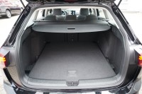 VW Golf VIII Variant 1.5 eTSI Life DSG