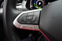 VW Passat Variant GTE