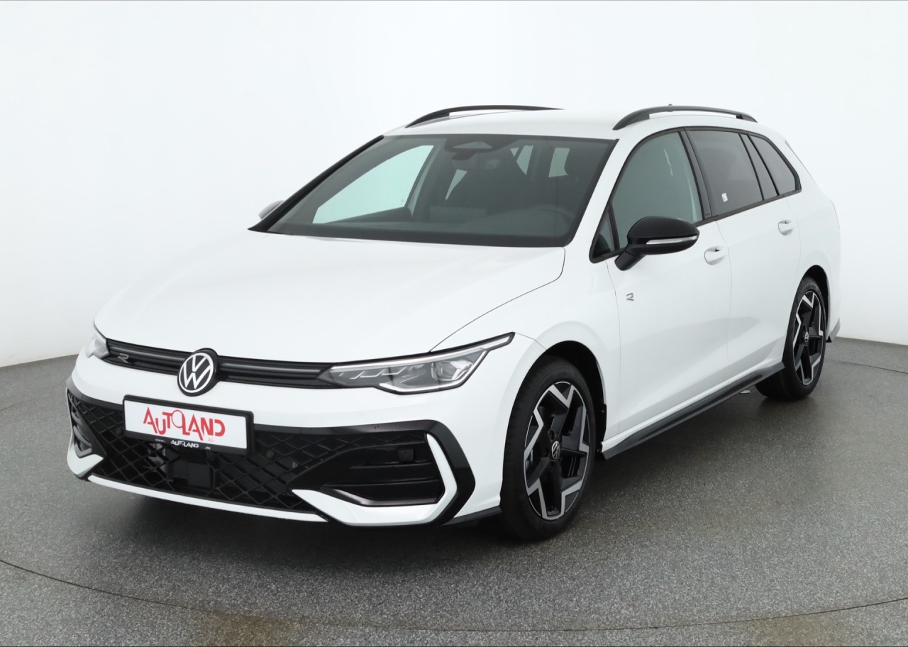 VW Golf VIII Variant 1.5 eTSI R-Line DSG