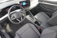 VW Golf VIII Variant 1.5 TSI DSG