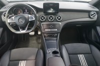 Mercedes-Benz A 200 A200d AMG-Line 4Matic