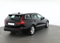 Volvo V60 B4 Momentum Pro Mild-Hybrid