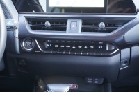 Lexus UX 2.0 Hybrid 250 h