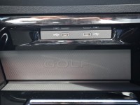 VW Golf VIII Variant 2.0 DSG R 4Motion