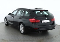 BMW 320 i Touring Advantage