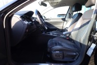 VW Passat Variant 2.0 TDI DSG Elegance R-Line