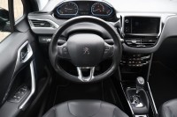 Peugeot 2008 1.2 PureTech Crossway