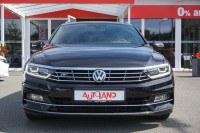 VW Passat Variant 2.0 TSI 4Motion R-LINE