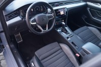 VW Passat Variant 2.0 TSI DSG R-Line