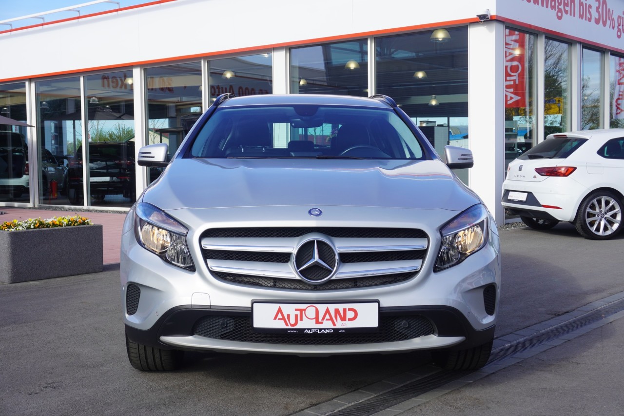 Mercedes-Benz GLA 200 