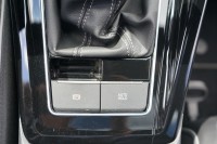 VW Golf VIII Variant 1.5 TSI R-Line